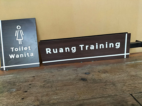 ruang training nama ruangan Sign Room