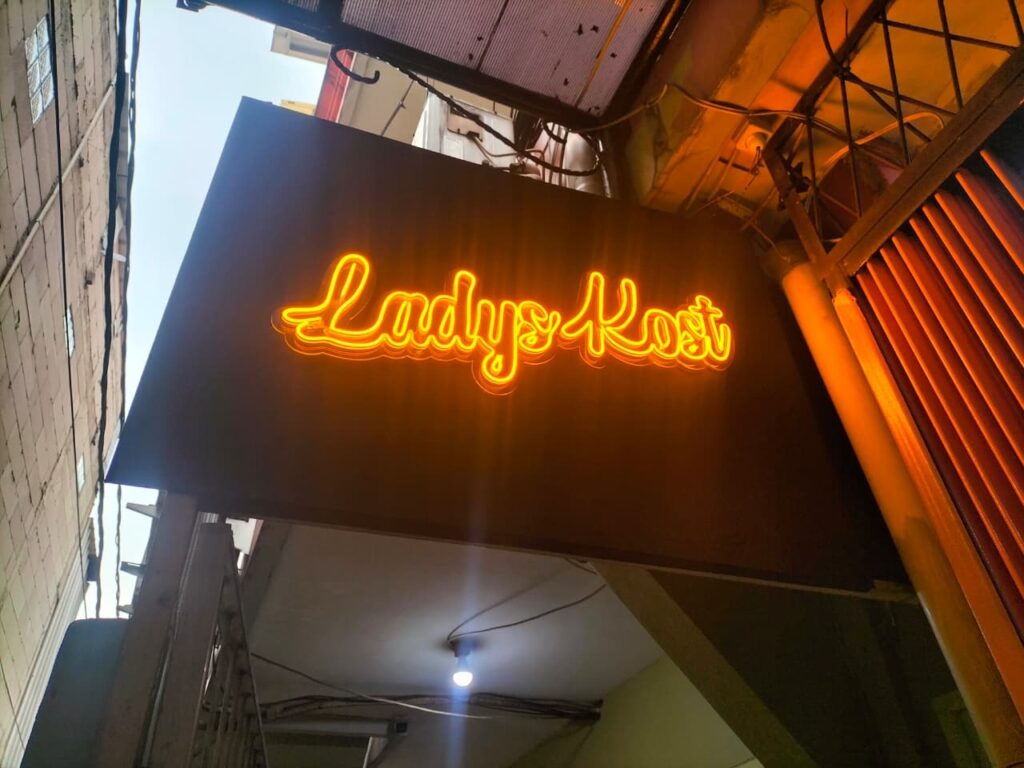 ladys kost neon flex