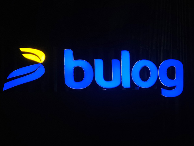 bulog huruf timbul